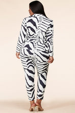 Load image into Gallery viewer, Curvy (Plus) Zebra Vibes Blazer Set w/ Matching Pants
