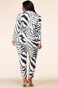 Curvy (Plus) Zebra Vibes Blazer Set w/ Matching Pants