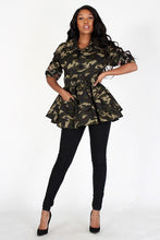 Load image into Gallery viewer, Camouflage/Sequins Flared Jacket w/Belt
